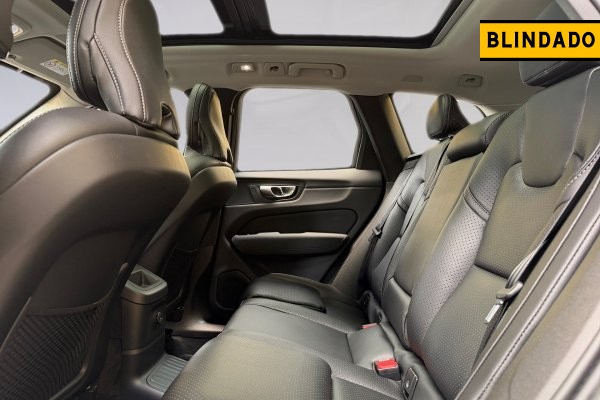 VOLVO XC60 2.0 T8 PHEV PLUS AWD GEARTRONIC 2025/2026